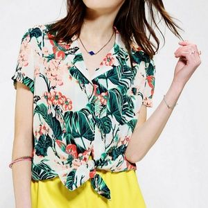 SOLD!!! Urban Outfitters Hawaiian Shirt XS